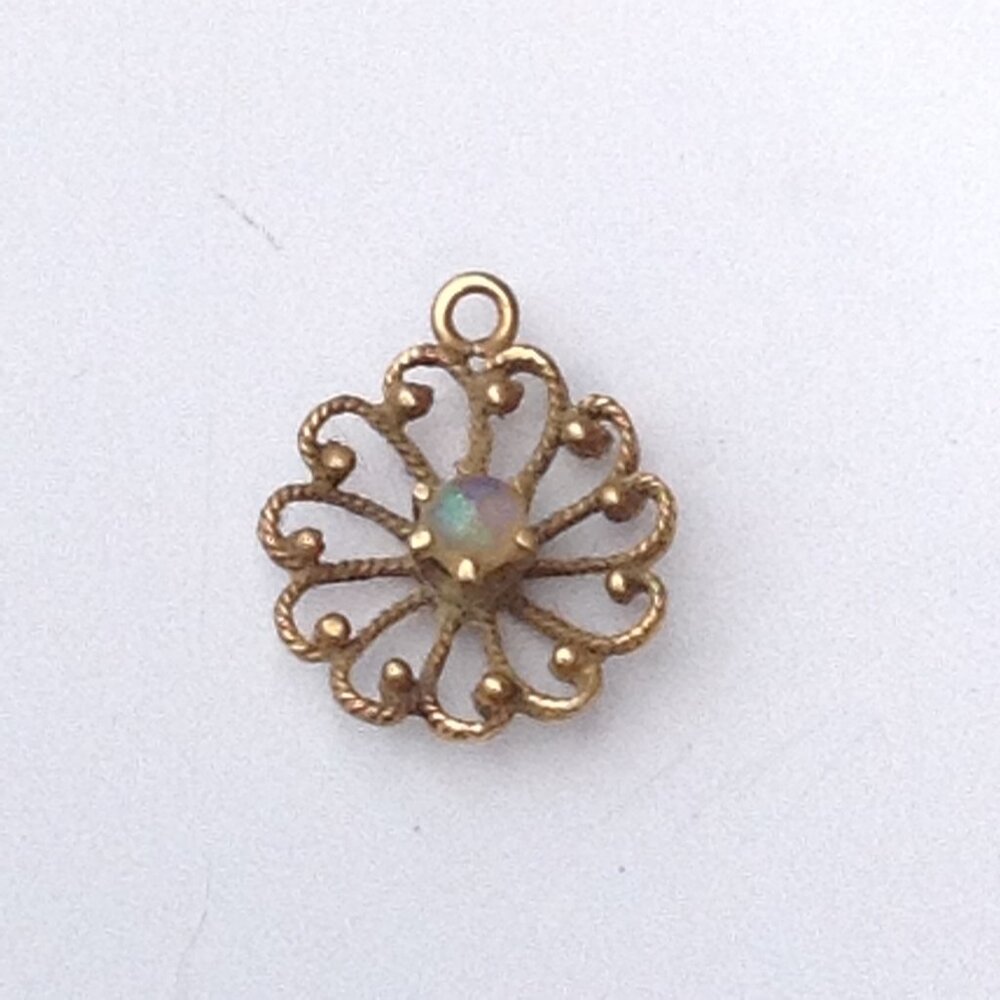 Filigree 14K Gold and Opal Cabochon Necklace Snowflake Pendant